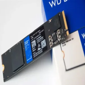 Western Digital SSD WD Blue SN580 2 To - PCIe 4.0 NVMe, Vitesse de Lecture et Écriture 4150 Mo/s, Endurance de 900 To - wds200t3b0e