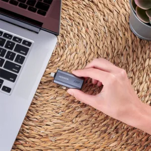 Disque Dur Portable SSD ADATA SC750 USB-C 2To - Vitesse de Lecture/Écriture 1050/1000 Mo/s, Compatible Mac, Windows, Android, Console de Jeu - SC750-2000G-CCBK 6 disque dur portable ssd adata sc750 usb c 2to vitesse de lecture ecriture 1050 1000 mo s compatible mac windows android console de jeu sc750 2000g ccbk 5